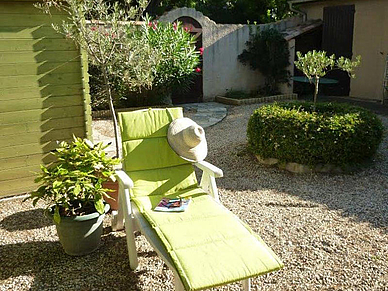 Gartenbeispiel einer Privatunterkunft, Sprachreisen in Frankreich