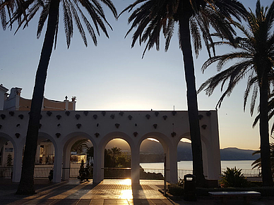 Sonnenunergang in Nerja, Spanisch für Erwachsene