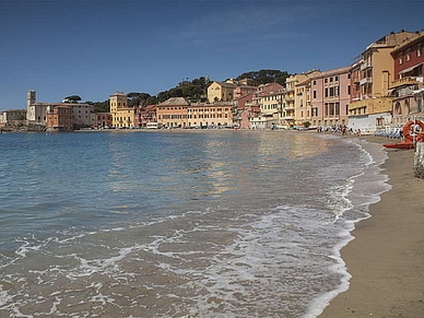 Strand in Sestri Levante, Italienisch Sprachreisen für Erwachsene