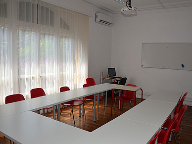 Klassenzimmer der Schule, Sprachreisen nach Frankreich