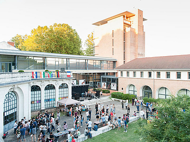 Sprachschule während des international Day, Französisch Sprachschule Vichy