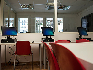 Computerraum der Französisch Sprachschule Nizza