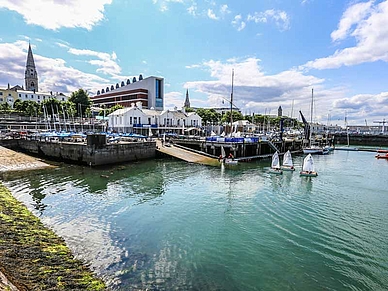 Hafenszene in Dún Laoghaire, Englisch Sprachreisen für Erwachsene