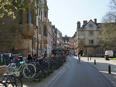 Englisch Erwachsenen Sprachreisen Cambridge Girton - Straßenansicht